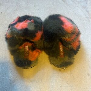 Sorel slippers. Womens size 5.5